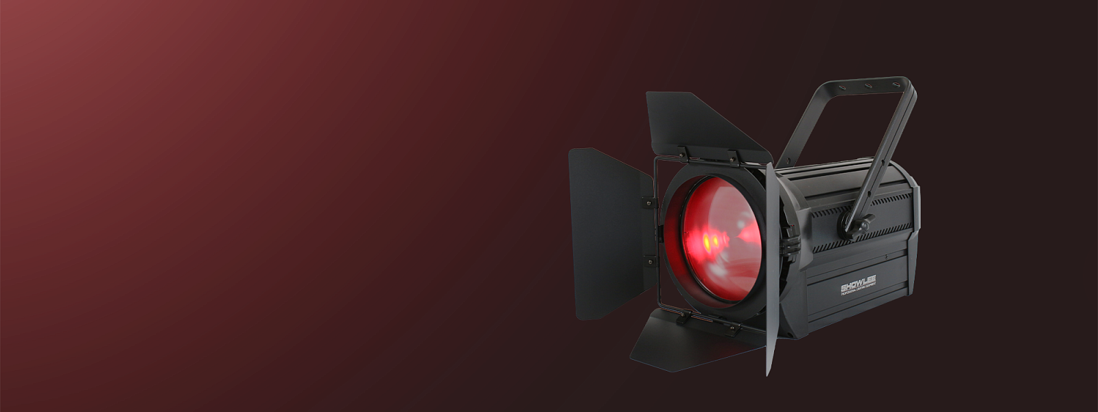 Showlee PRO FRESNEL 200 RGBW